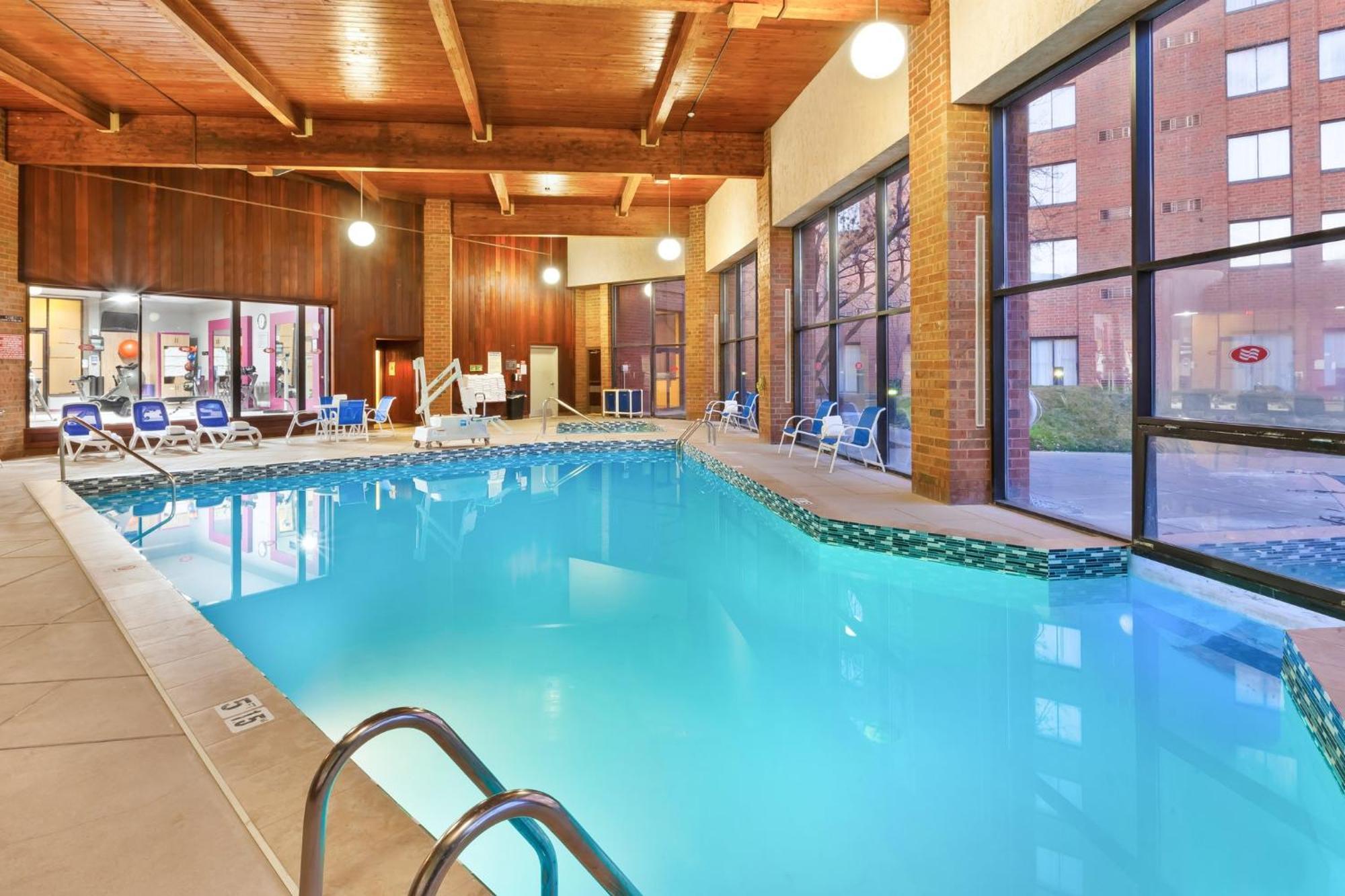 Hotel Crowne Plaza Columbus North - Worthington By Ihg Extérieur photo