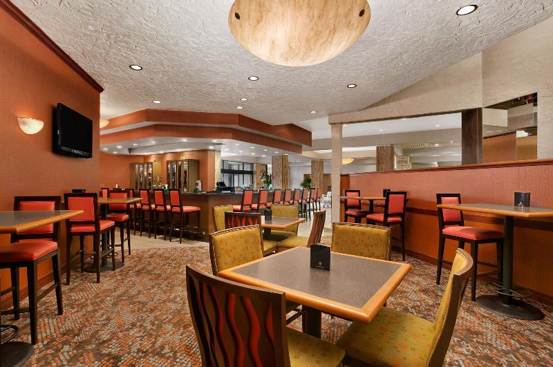 Hotel Crowne Plaza Columbus North - Worthington By Ihg Extérieur photo